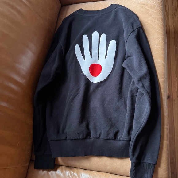 Vintage Tops - Flan Labs Vintage Black Crewneck Sweatshirt w Hand Heart Motif oven mitt graphic